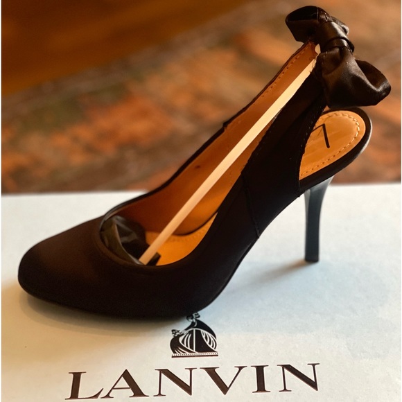 Lanvin Black Satin Bow Slingback Pumps, Size 7 - Picture 15 of 15